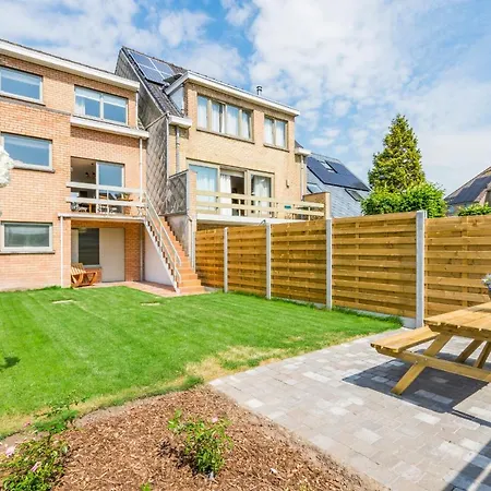 Spacious, Warm And Updated W Parking & Garden * Bredene