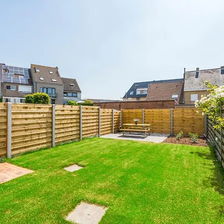 Apartamento Spacious, Warm And Updated W Parking & Garden