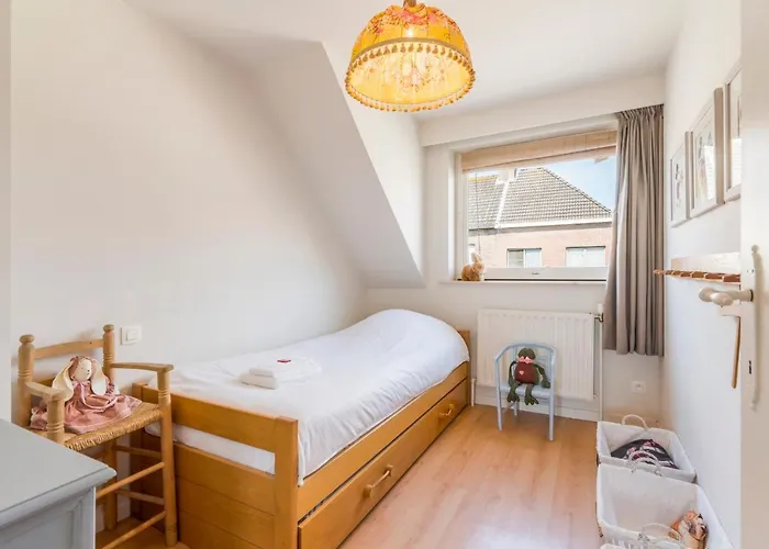 公寓 Spacious, Warm And Updated W Parking & Garden *